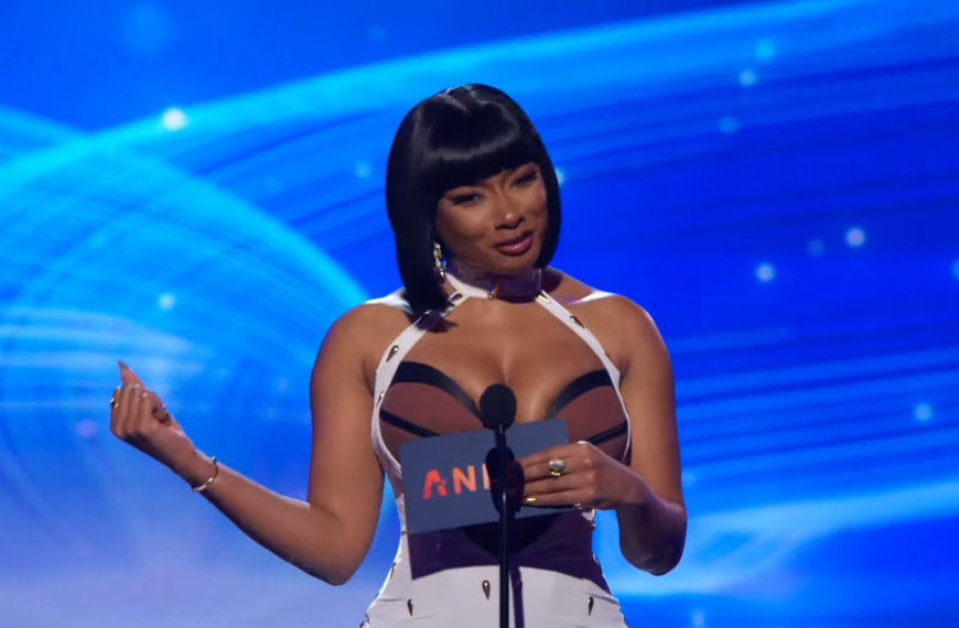 Megan Thee Stallion Cosplays as Bruno Bucciarati for Anime Awards 2024